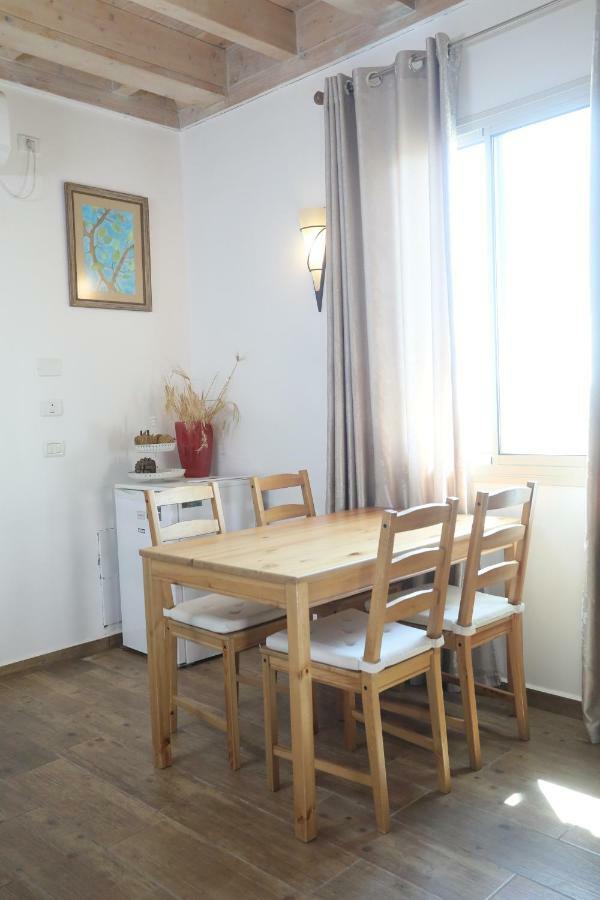 Lakeside Terrace Neot Golan ภายนอก รูปภาพ