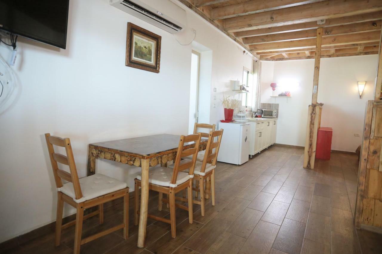 Lakeside Terrace Neot Golan ภายนอก รูปภาพ